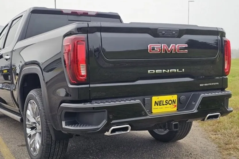 2026 Gmc Sierra 1500 Denali photo 1