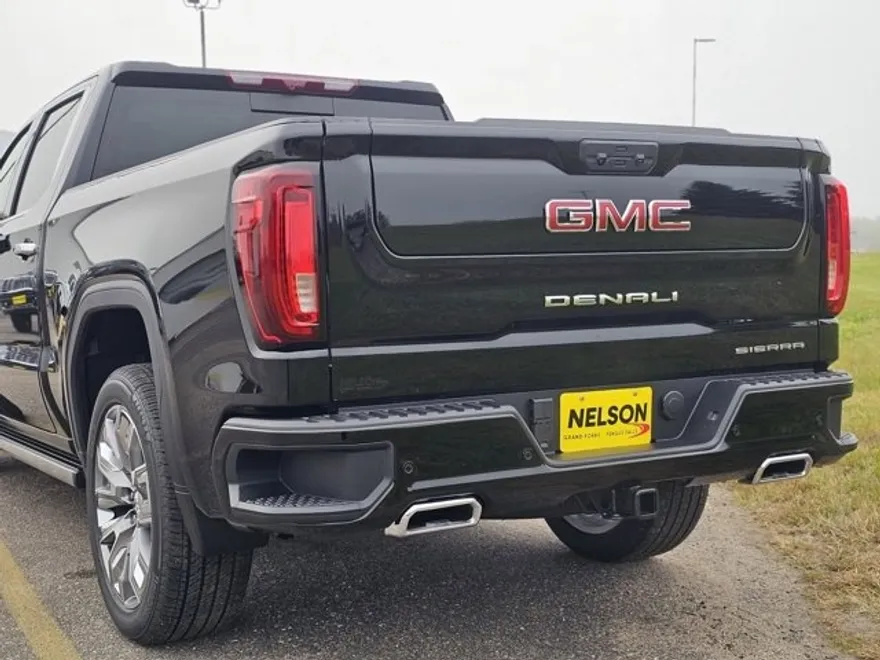 2026 Gmc Sierra 1500 Denali photo 1