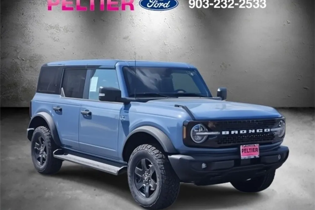 2025 Ford Bronco Outer Banks photo 1