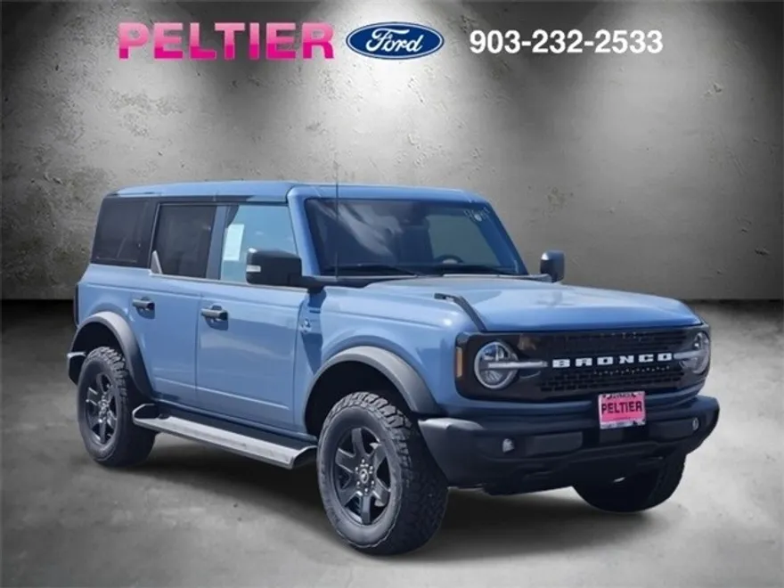 2025 Ford Bronco Outer Banks photo 1