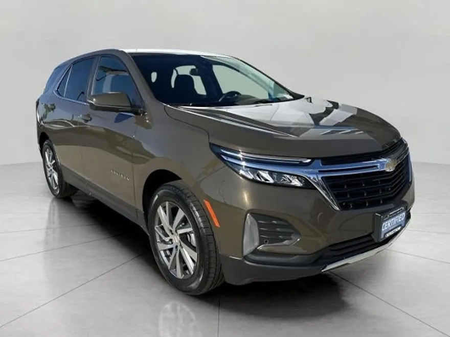 2023 Chevrolet Equinox LT photo 1