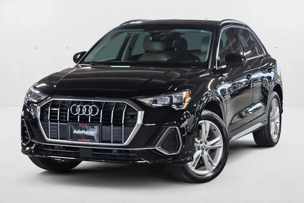 2020 Audi Q3 45 TFSI S line Premium photo 1