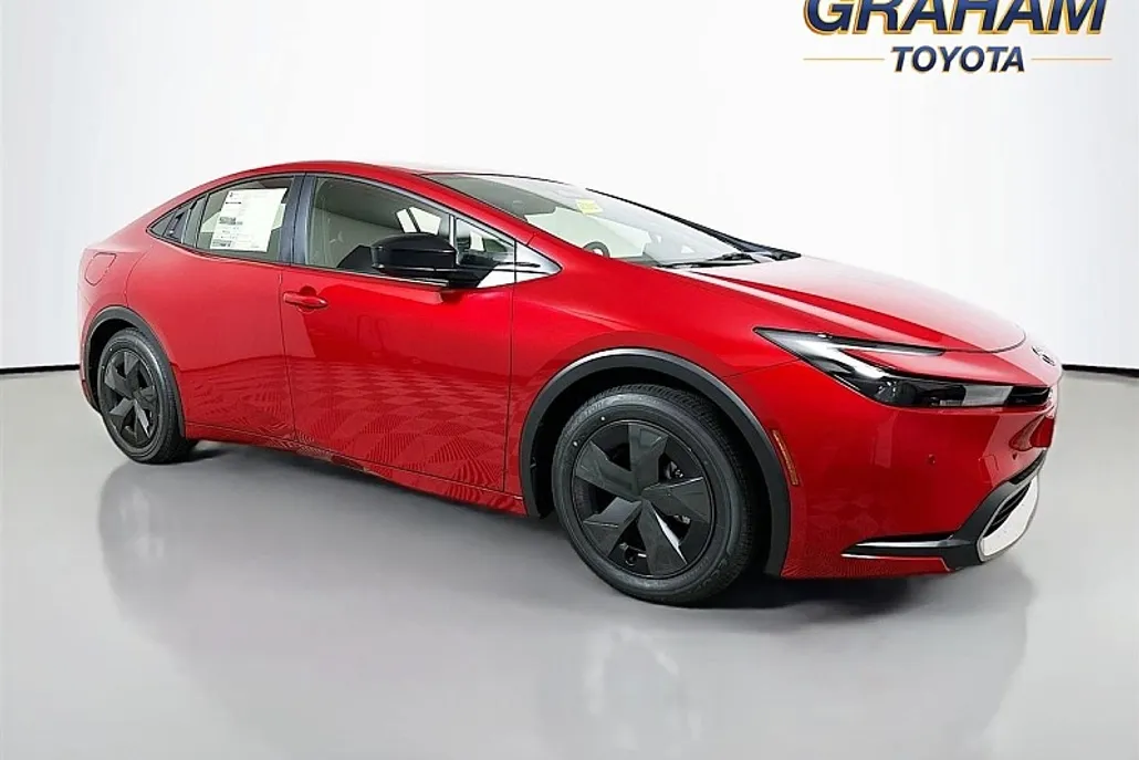 2026 Toyota Prius Plug-in Hybrid SE photo 1