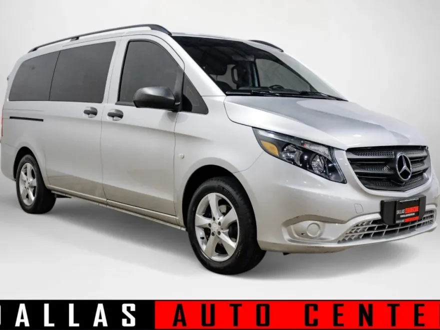 2017 Mercedes Benz Metris Passenger Van photo 1