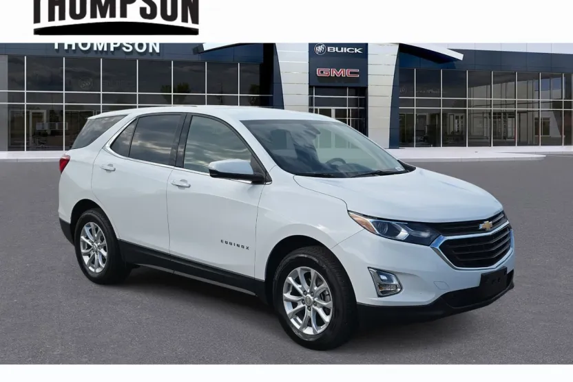 2018 Chevrolet Equinox LT photo 1