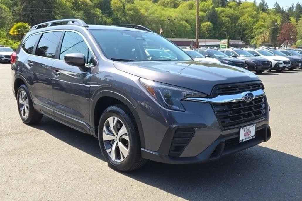 2024 Subaru Ascent Premium photo 1