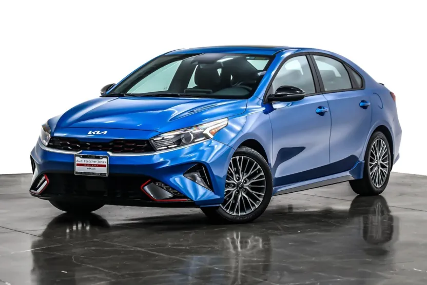2023 Kia Forte GT-Line photo 1