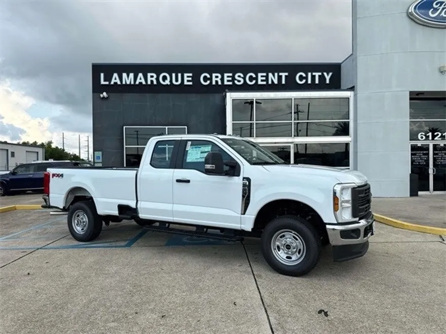 2025 Ford F-250 photo 1