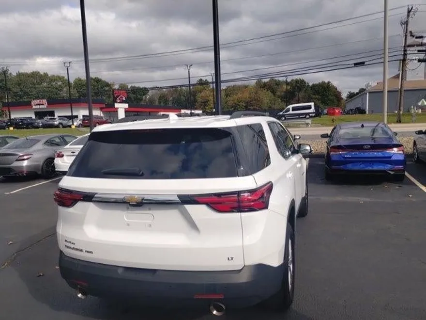 2023 Chevrolet Traverse Cloth photo 1