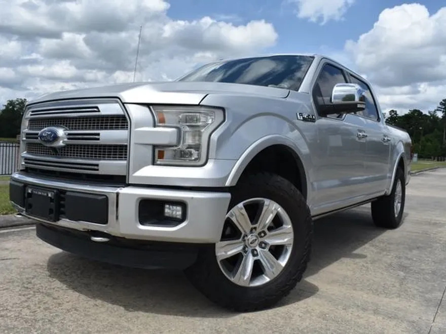 2015 Ford F-150 Platinum photo 1