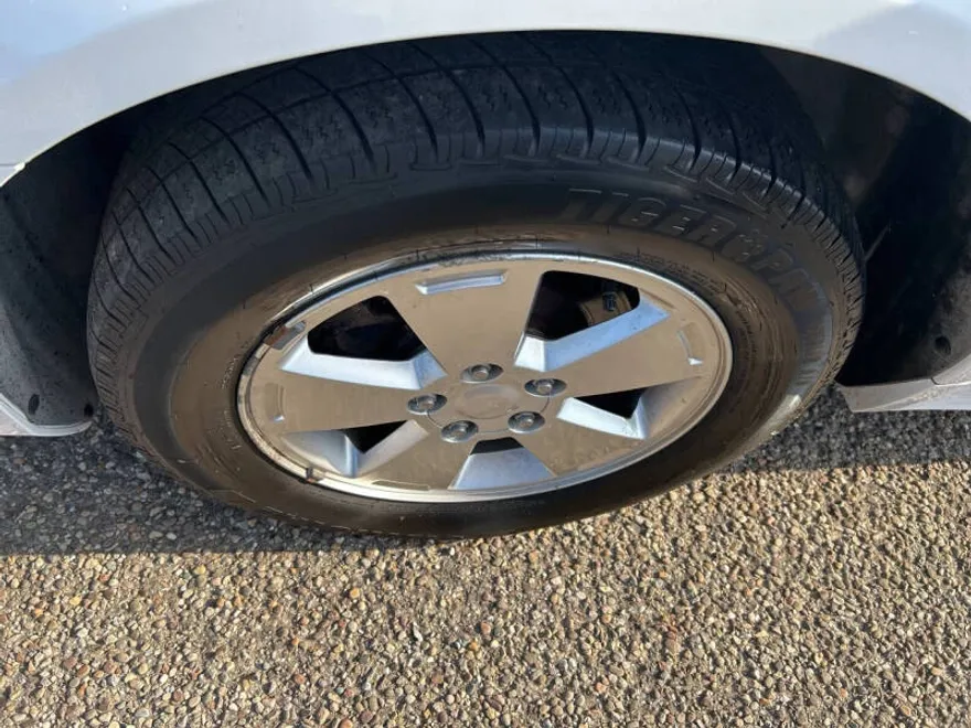 2010 Chevrolet Impala photo 1