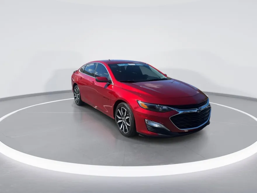 2024 Chevrolet Malibu RS photo 1