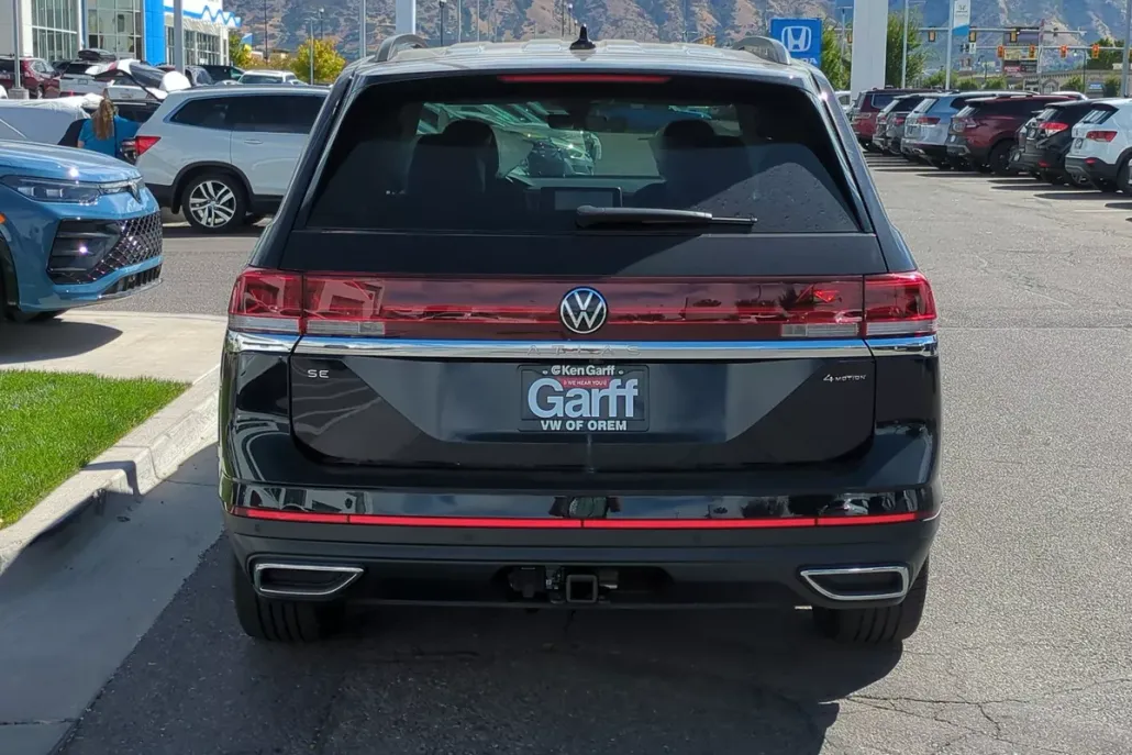 2026 Volkswagen Atlas SE Technology photo 1