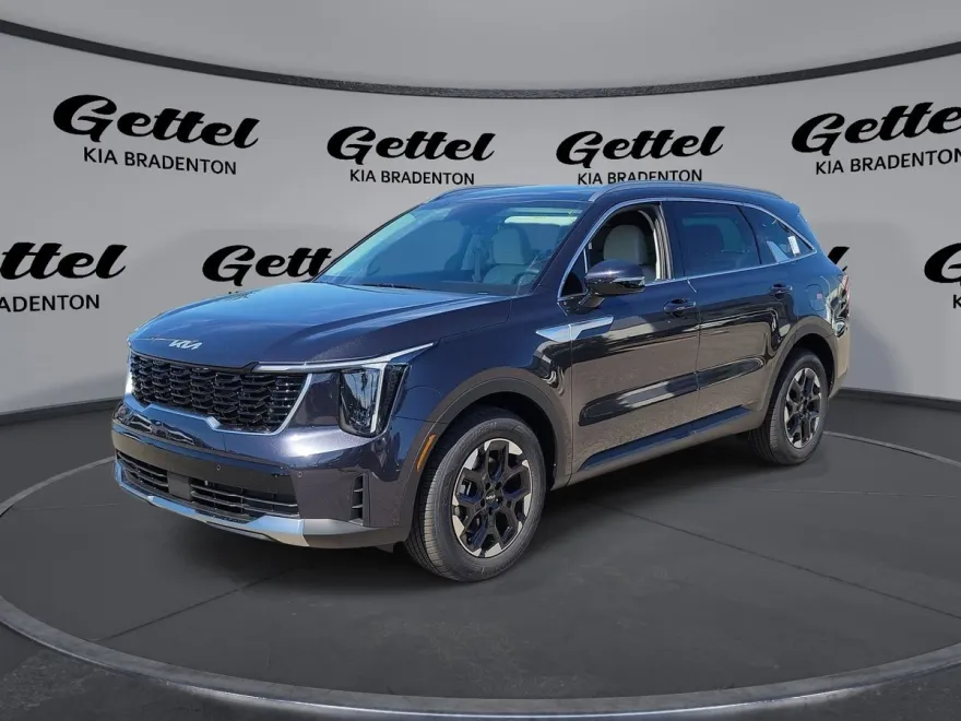 2025 Kia Sorento S photo 1