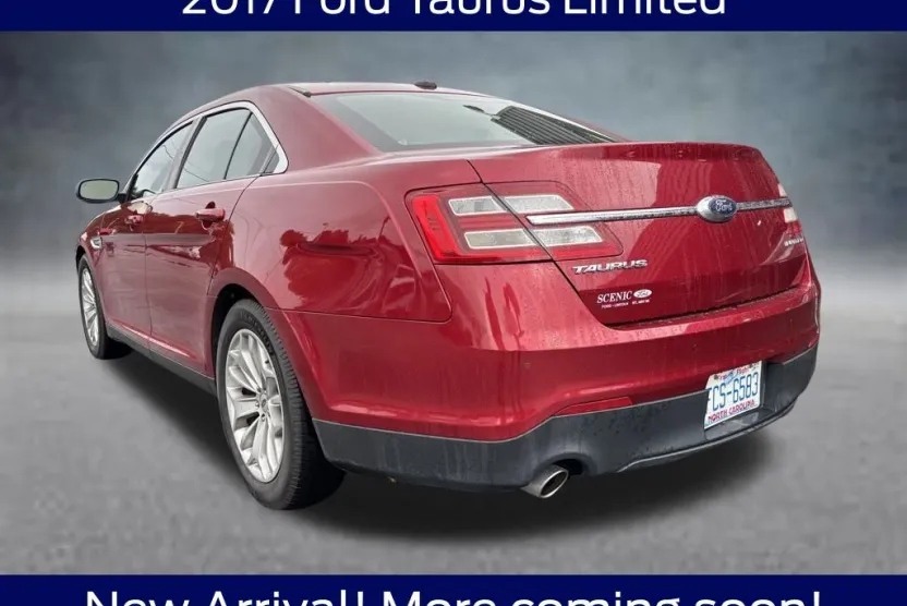 2017 Ford Taurus Limited photo 1