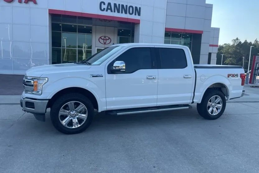 2020 Ford F-150 Lariat photo 1