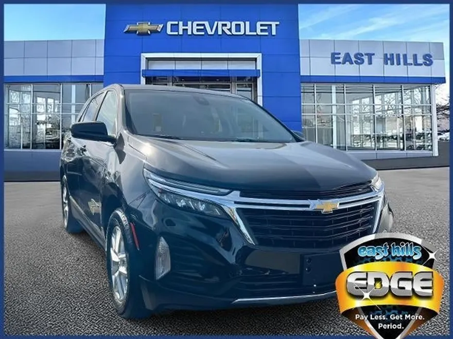 2022 Chevrolet Equinox LT photo 1