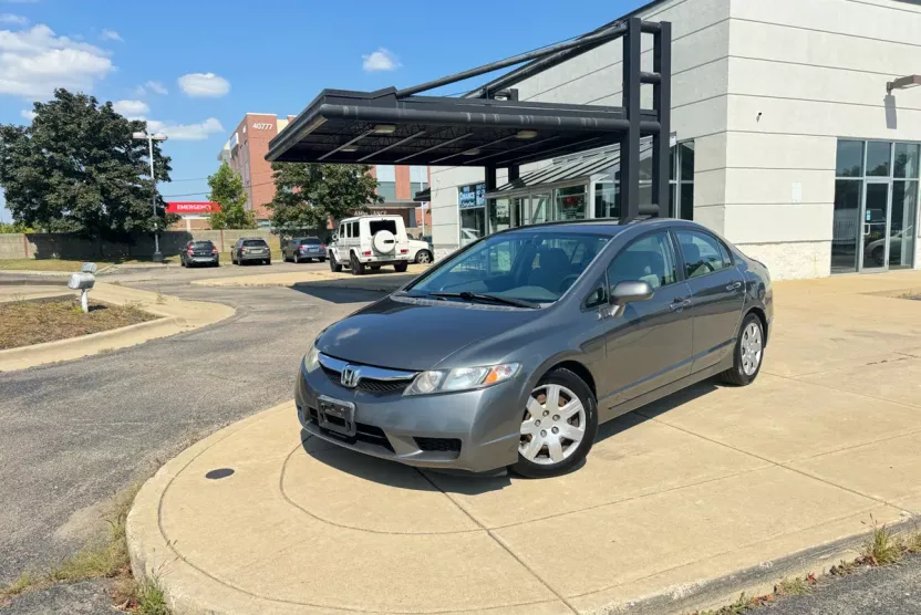 2011 Honda Civic LX photo 1