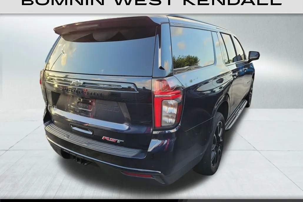 2024 Chevrolet Suburban RST photo 1