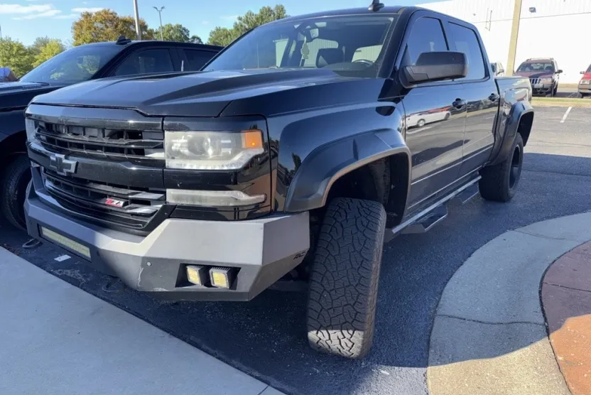 2016 Chevrolet Silverado 1500 LTZ photo 1