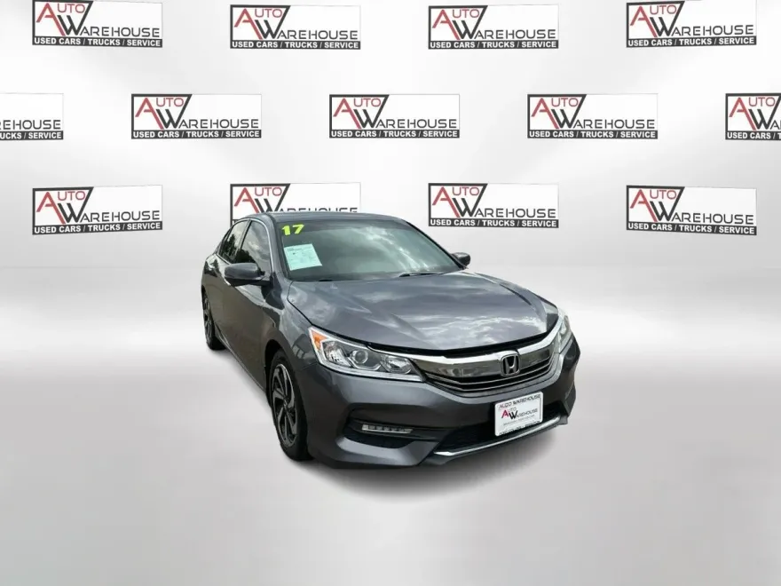 2017 Honda Accord EX photo 1