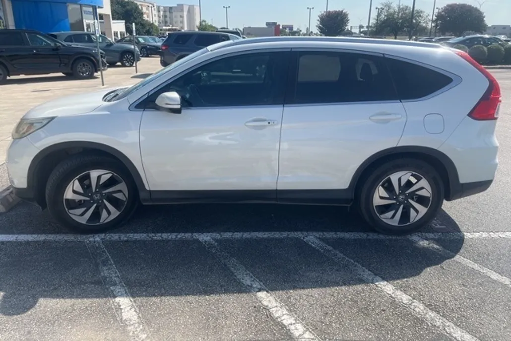 2016 Honda CR-V Touring photo 1