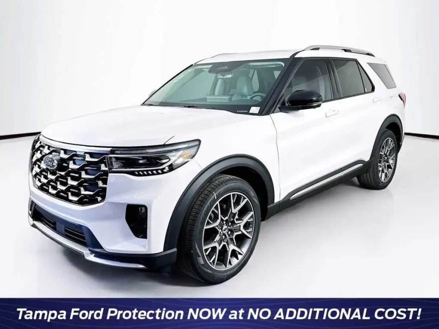 2025 Ford Explorer Platinum photo 1