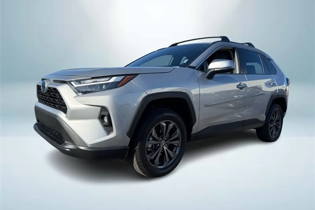 2024 Toyota RAV4 Hybrid XLE Premium photo 1