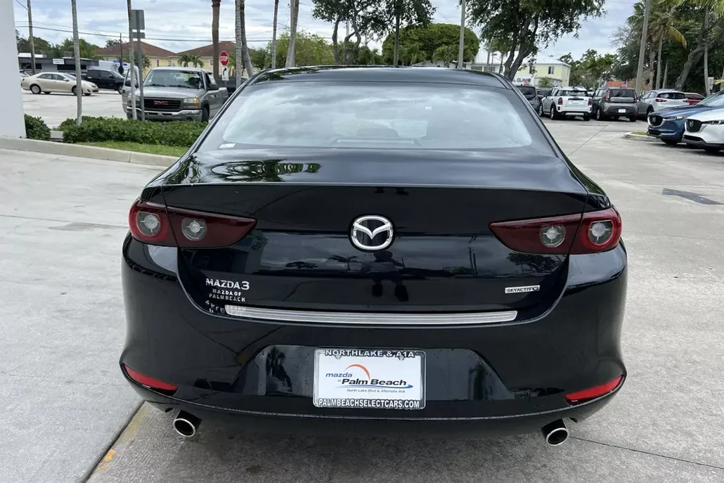 2025 Mazda Mazda3 Sedan 2.5 s Preferred photo 1