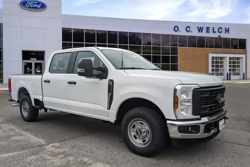 2025 Ford F-250 XL photo 1