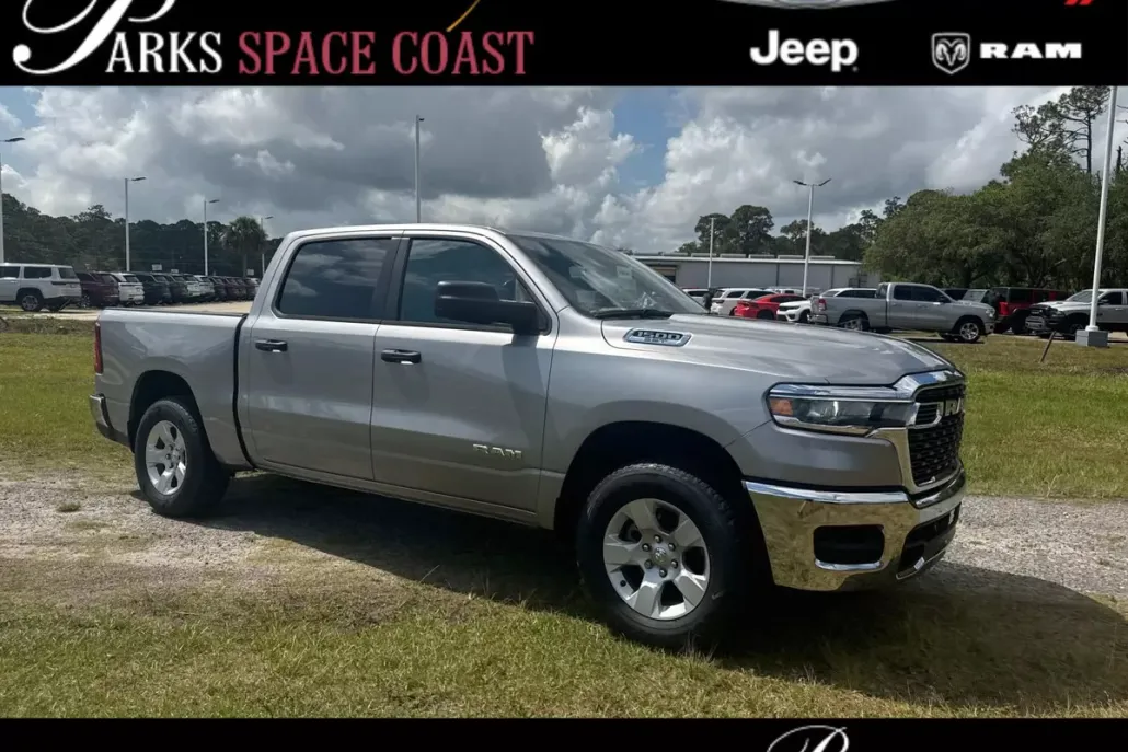 2025 Ram 1500 Tradesman photo 1