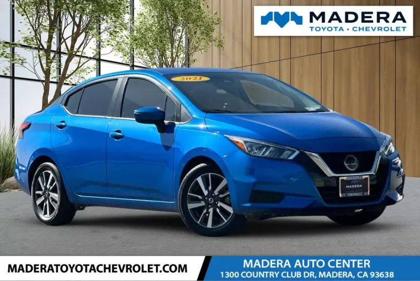 2021 Nissan Versa 1.6 SV photo 1