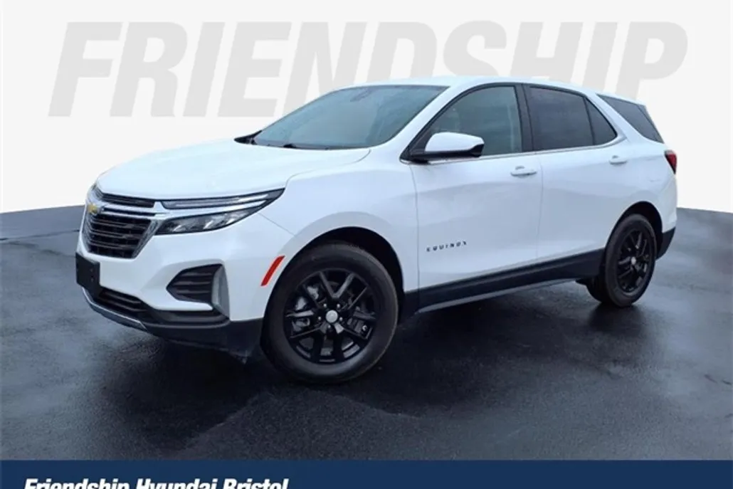 2022 Chevrolet Equinox LT photo 1