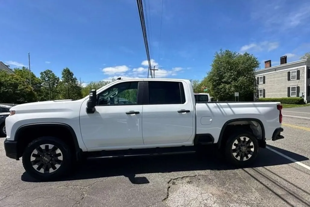 2021 Chevrolet Silverado 2500HD Custom photo 1