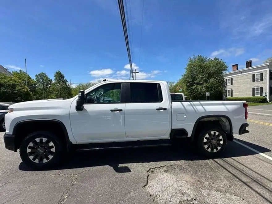 2021 Chevrolet Silverado 2500HD Custom photo 1
