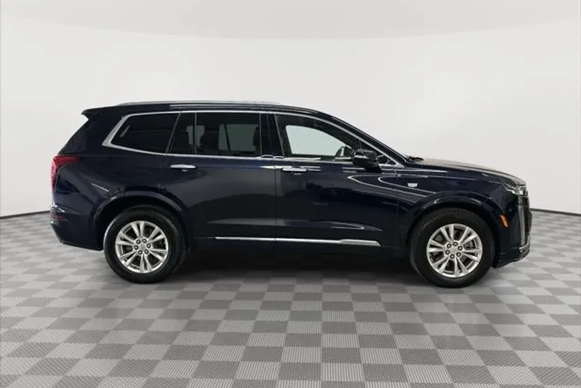 2022 Cadillac XT6 Luxury photo 1