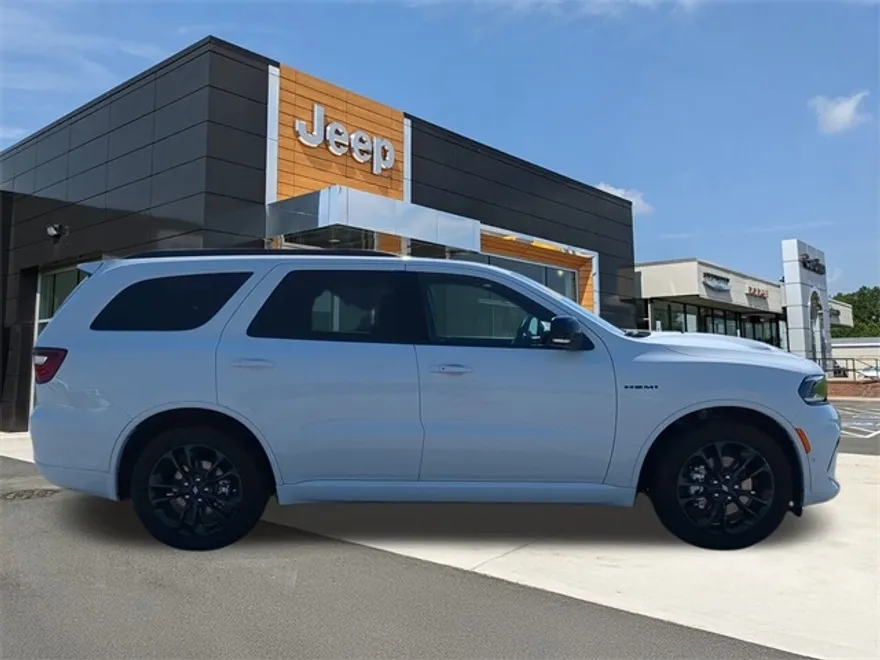 2025 Dodge Durango R/T Plus photo 1