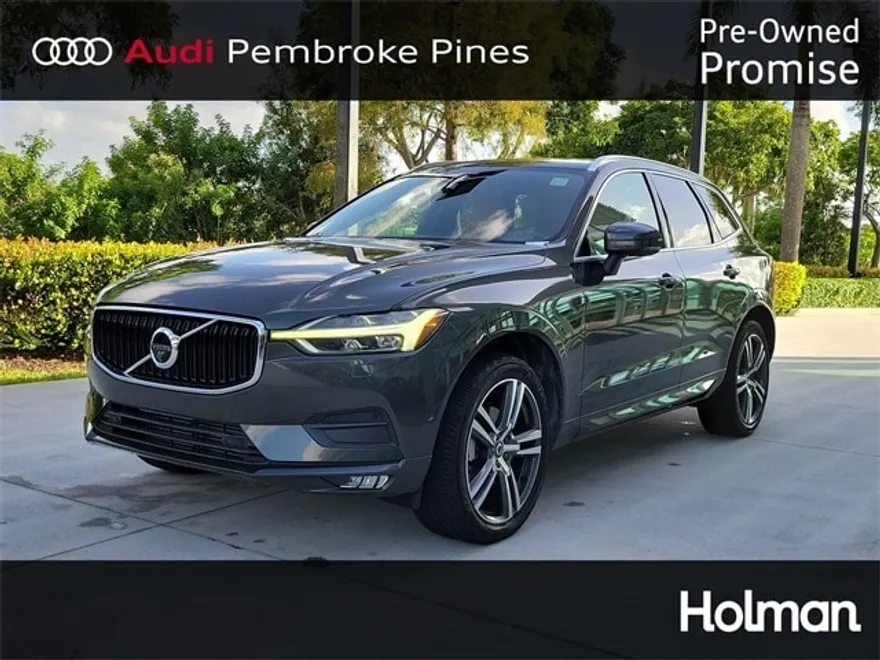 2019 Volvo XC60 T5 Momentum photo 1