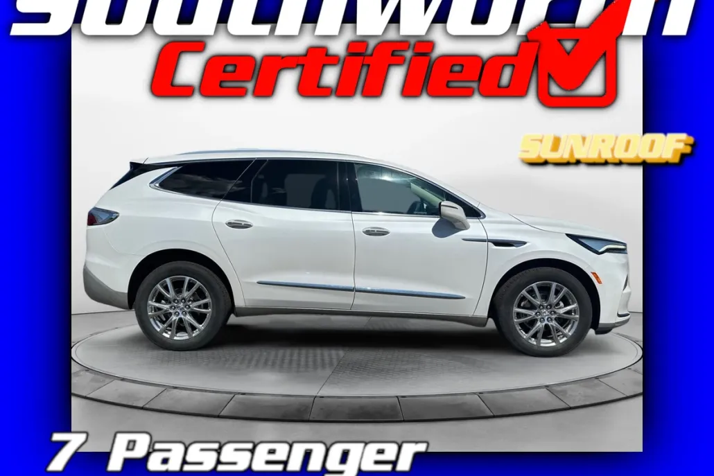 2023 Buick Enclave Essence photo 1