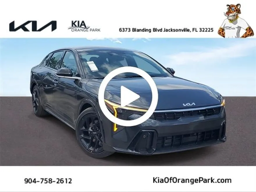 2025 Kia K4 GT-Line Turbo photo 1