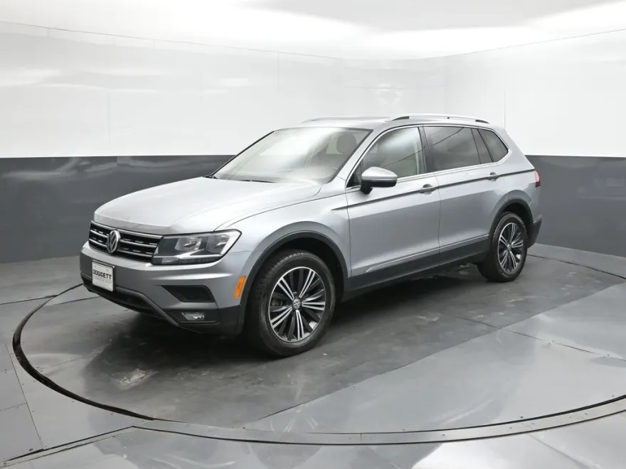 2019 Volkswagen Tiguan SEL photo 1