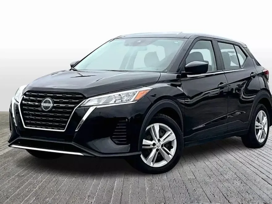 2023 Nissan Kicks S photo 1