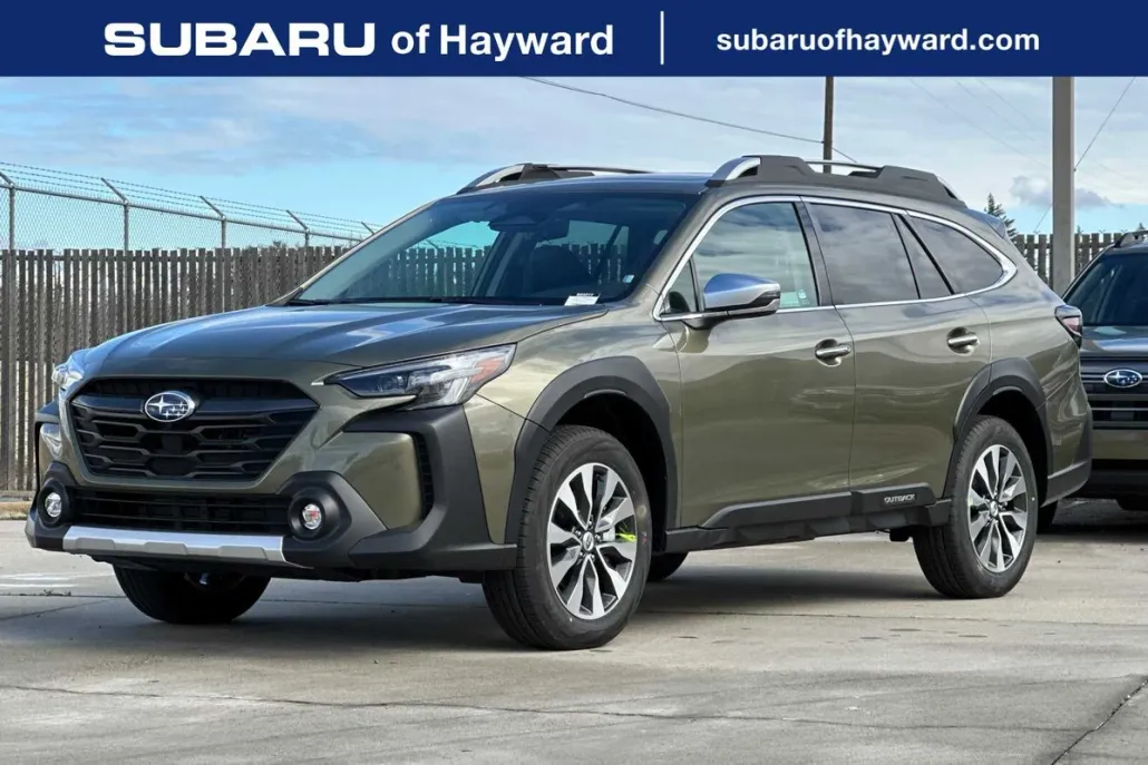 2025 Subaru Outback Touring photo 1