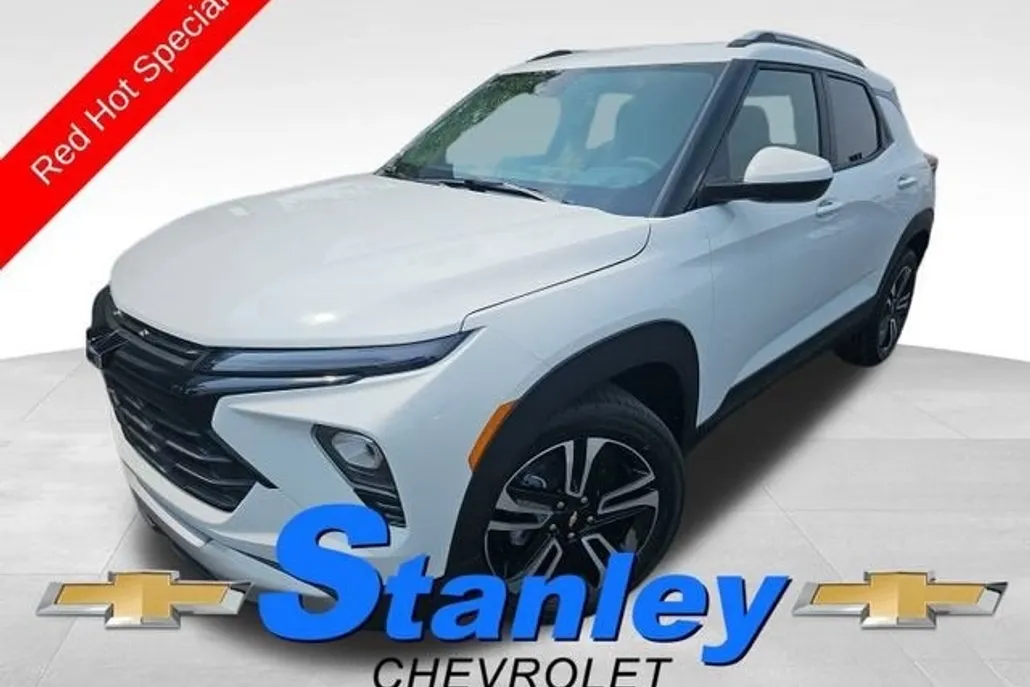 2025 Chevrolet Trailblazer LT photo 1