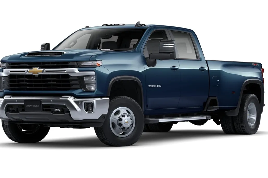 2025 Chevrolet Silverado 3500HD LT photo 1