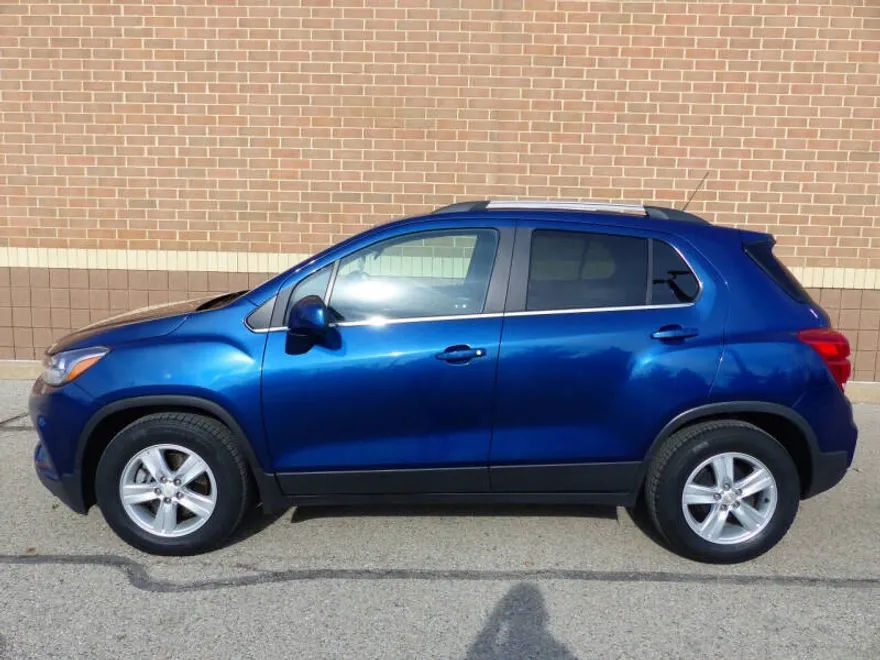 2020 Chevrolet Trax LT photo 1