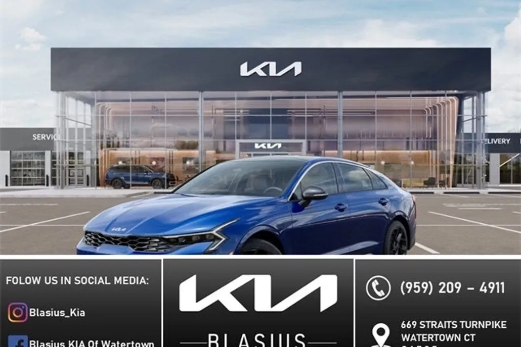 2026 Kia K5 GT-Line photo 1