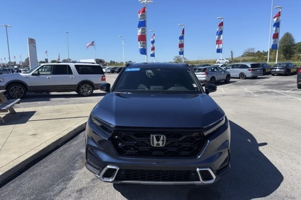 2026 Honda CR-V Hybrid Sport Touring photo 1