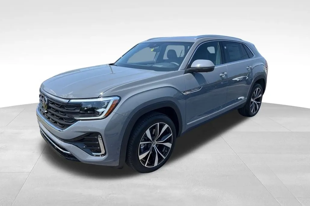 2026 Volkswagen Atlas Cross Sport SEL Premium R-Line photo 1