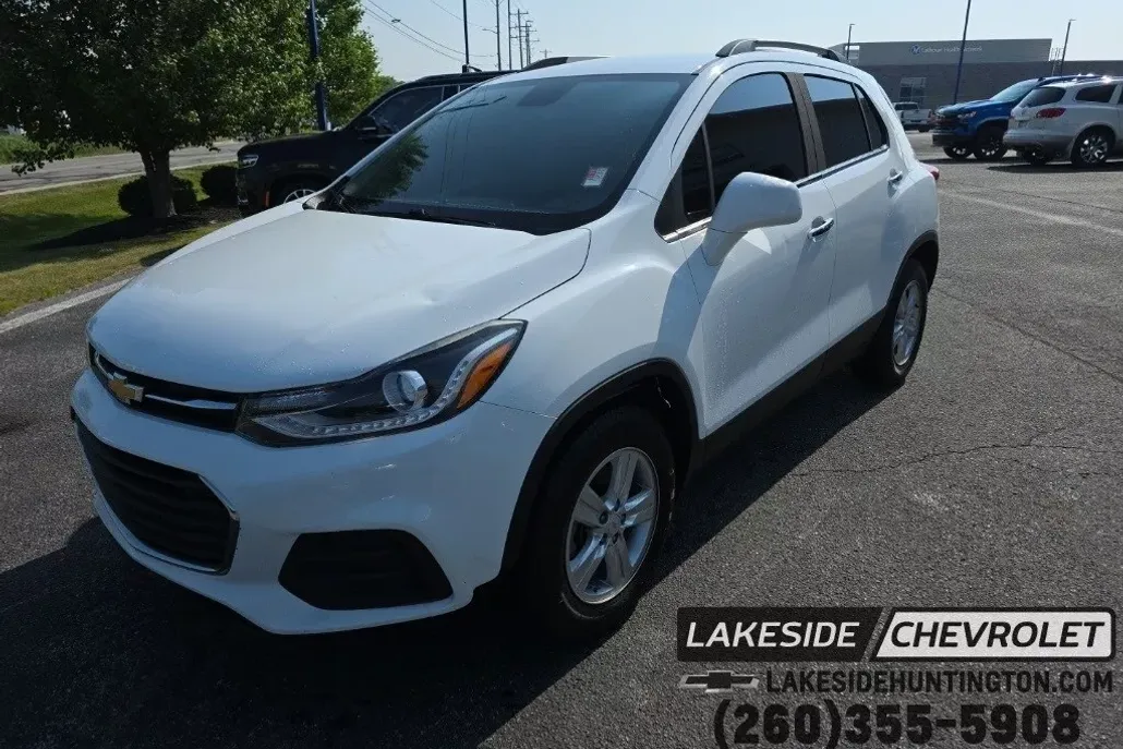 2020 Chevrolet Trax LT photo 1